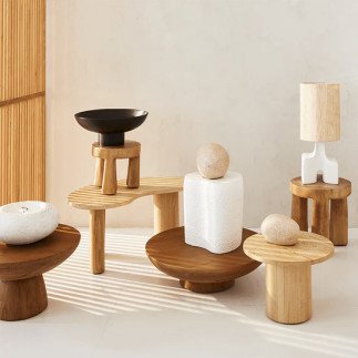  Donna S, Tabouret, Urban Nature Culture 