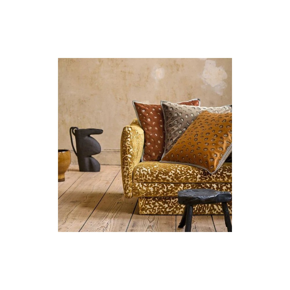 Daim Camel, Coussin, Casamance, 45cm x 45cm Daim Camel, Coussin, Casamance, 45cm x 45cm
