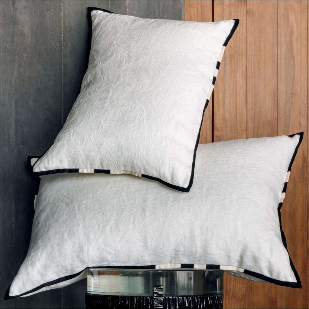 Hudson, Coussin, Elitis, 40cm x 55cm Hudson, Coussin, Elitis, 40cm x 55cm