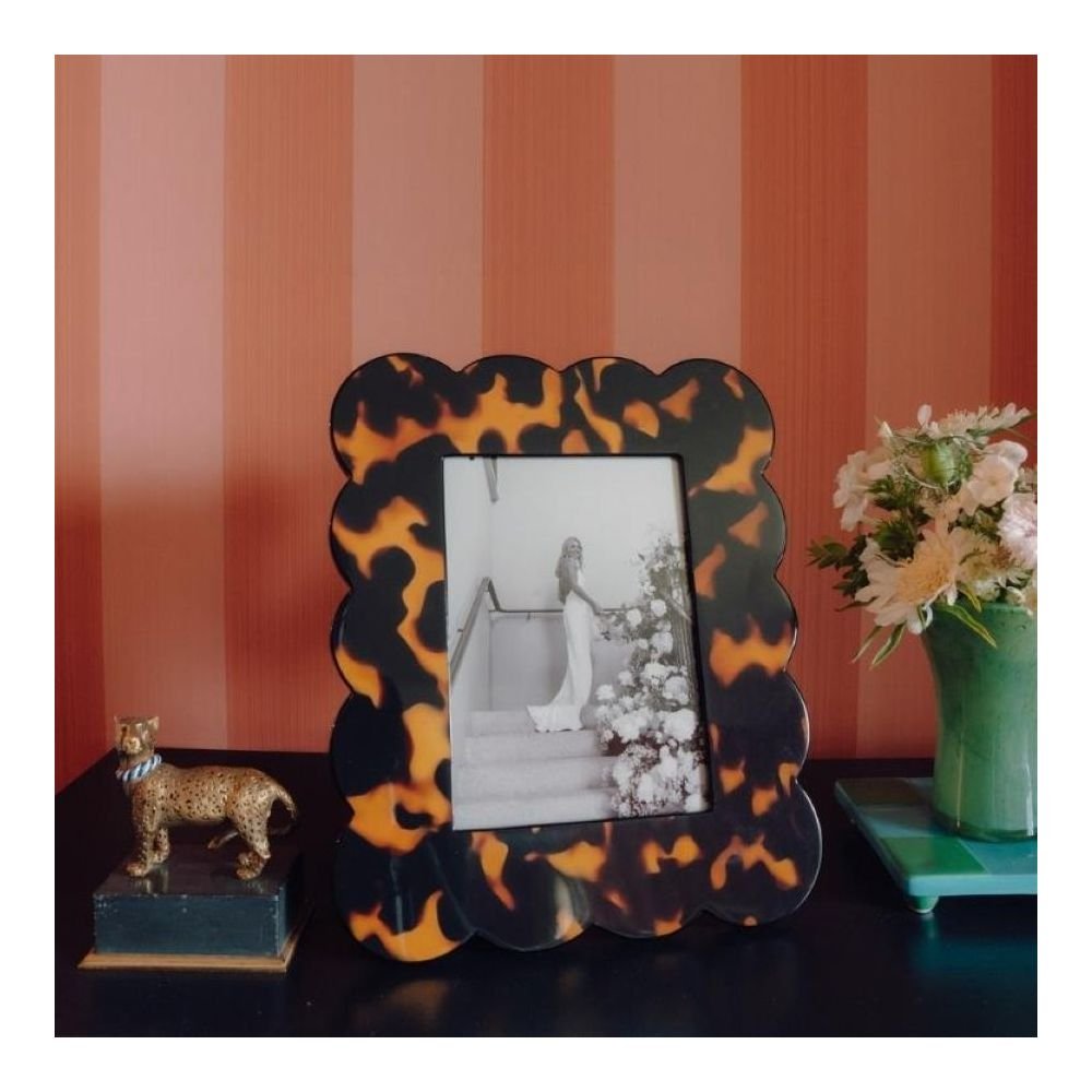 Tortoiseshell Scalloped, Cadre, Addison Ross