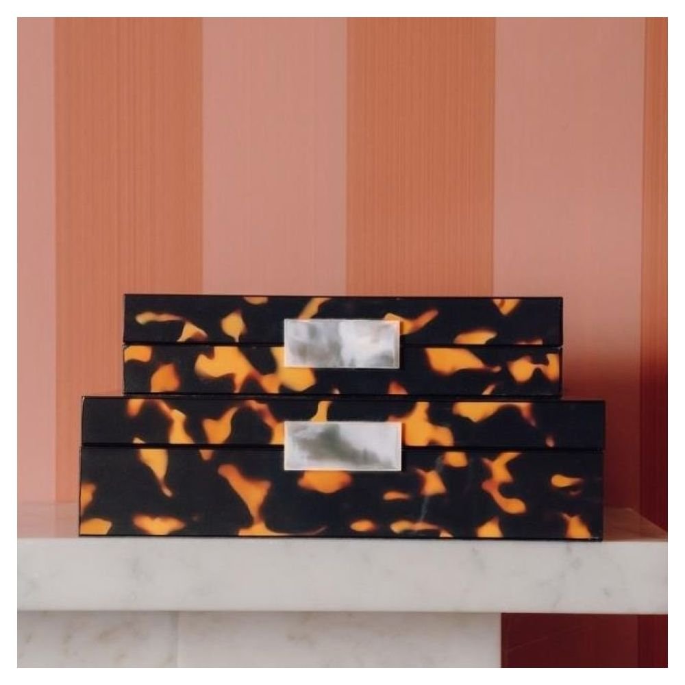 Large Tortoiseshell, Boite, Addison Ross 