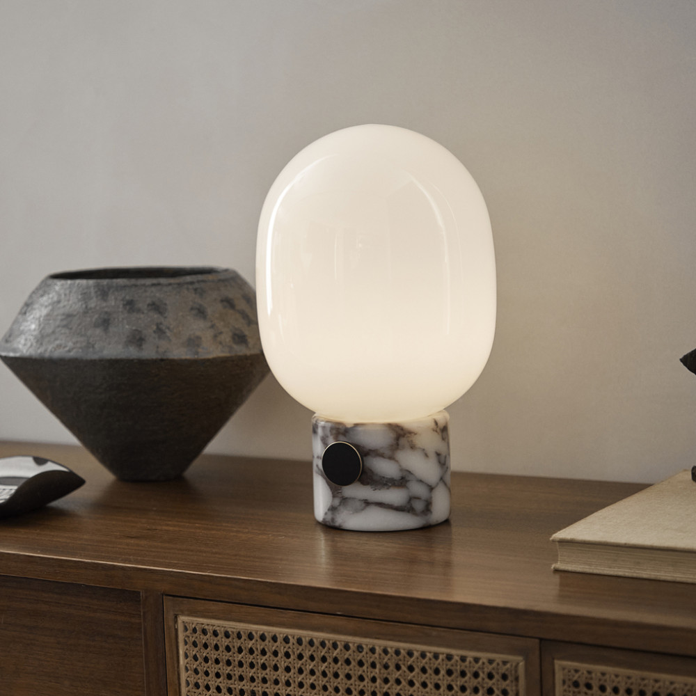 JWDA, Lampe de table en Marbre Rose, Audo JWDA, Lampe de table en Marbre Rose, Audo